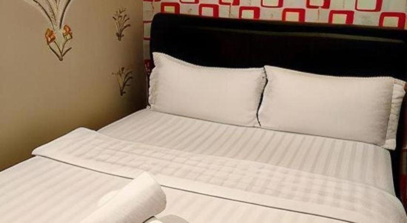 Hotel Zamburger Enstek سيبانغ المظهر الخارجي الصورة